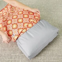 Molly Mutt Armor Water-Resistant Square Dog Bed Liner -Pup Haven Sales Store 105244 PT3. AC SS1800 V1566324852