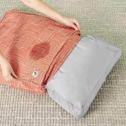 Molly Mutt Armor Water-Resistant Square Dog Bed Liner -Pup Haven Sales Store 105244 PT4. AC SS1800 V1566324812