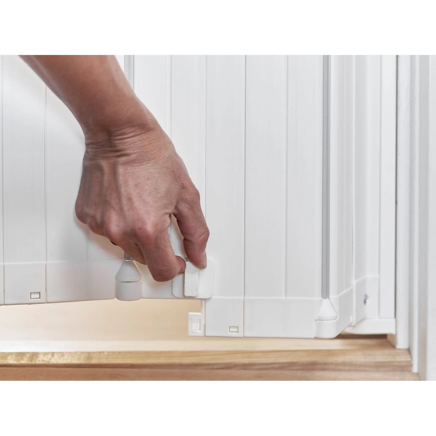 Scandinavian Pet Retractable Dog Gate Extension, 9.5-in 3 Scandinavian Pet Retractable Dog Gate Extension, 9.5-in - Image 3