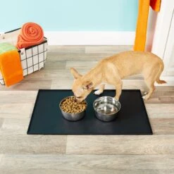 Platinum Pets Food & Water Heavy-Duty Feeding Mat, Black -Pup Haven Sales Store 69300 PT8. AC SS1800 V1503000369
