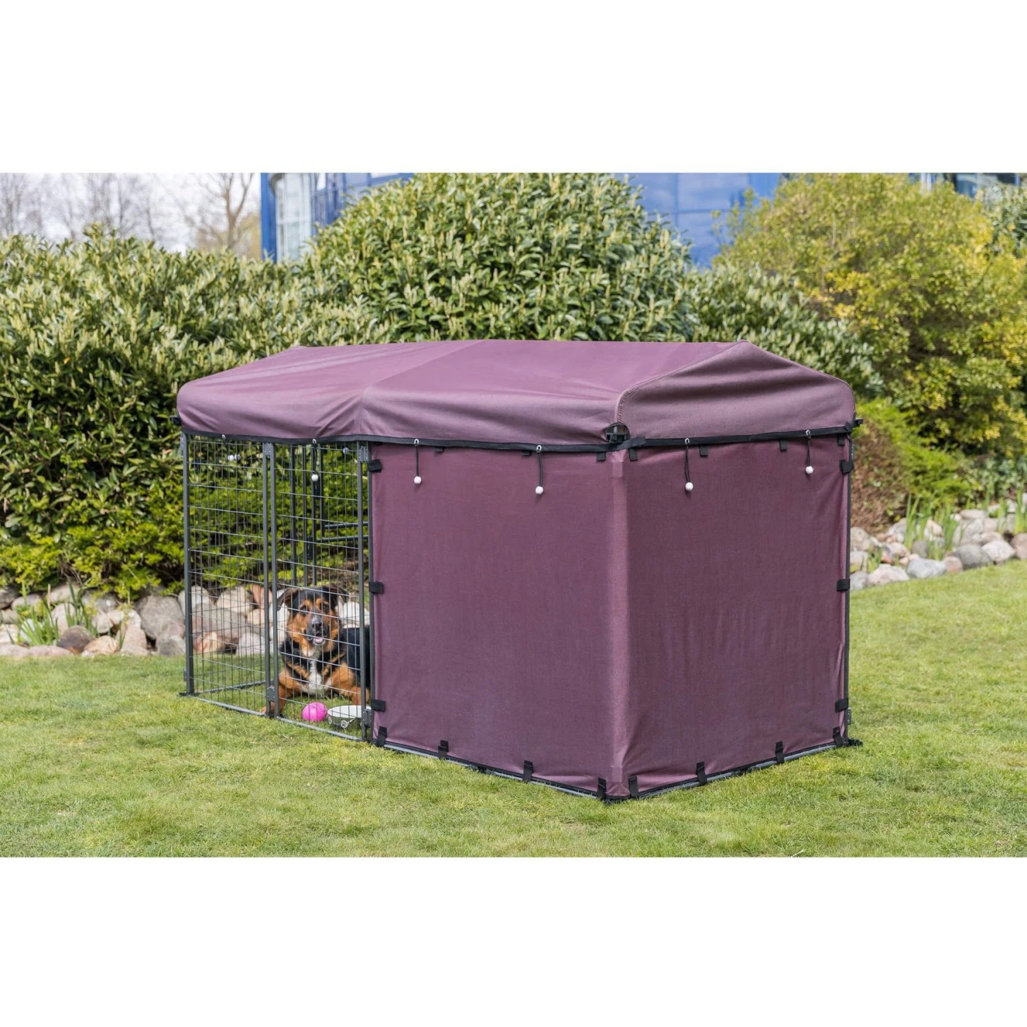 TRIXIE Dog Kennel Sunshade, XX-Large, Burgundy 4 TRIXIE Dog Kennel Sunshade, XX-Large, Burgundy - Image 4
